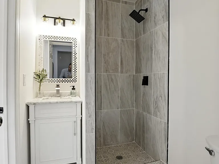 622 Grove Ave — Photo 4