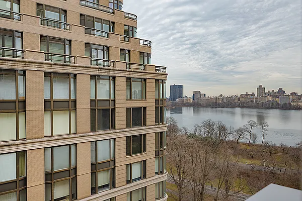 Rented by Rita S Citrin, LREB | media 27