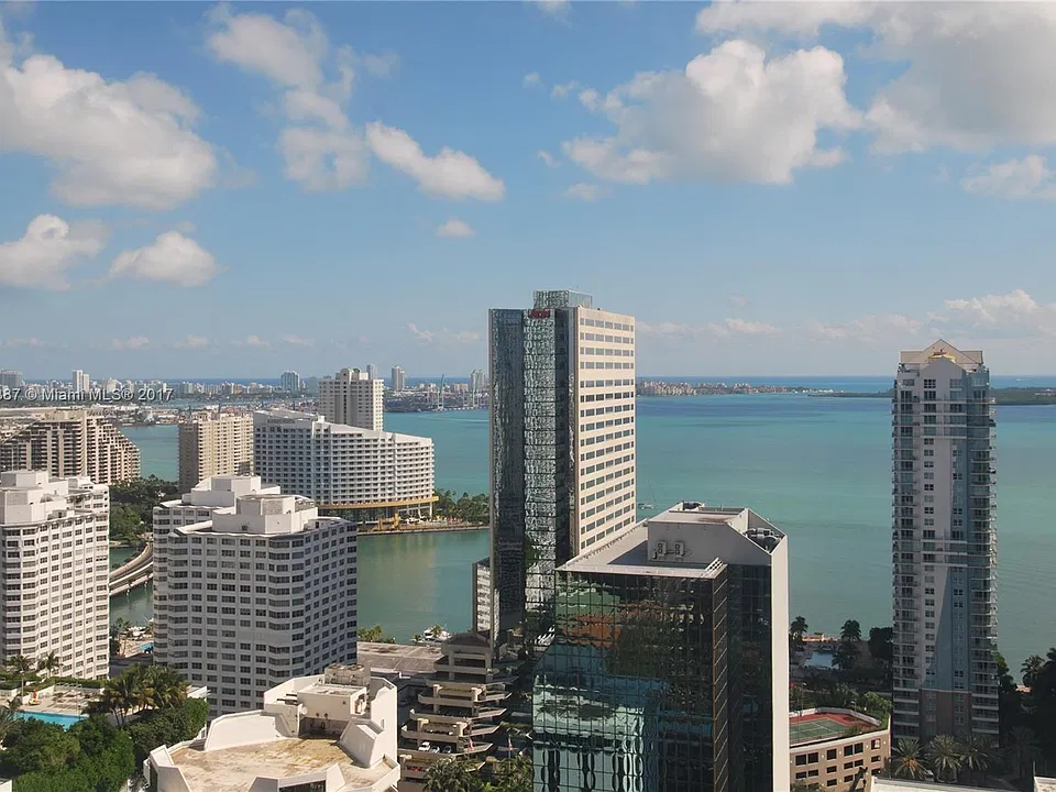 1050 Brickell Ave #3106