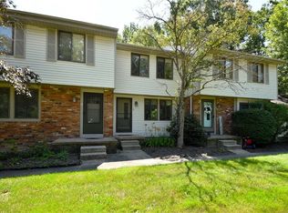 10125 Driftwood Cv APT B, Aurora, OH 44202