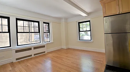 Rented by Manhattan Realty Group