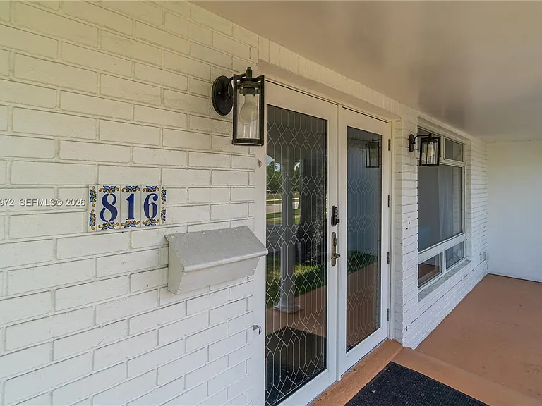 816 Polk St — Photo 4