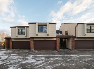 359 Juniper Tree Ct, Hoffman Estates, IL 60169