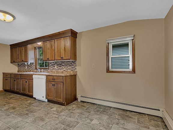 5th image of 316 6th St S
