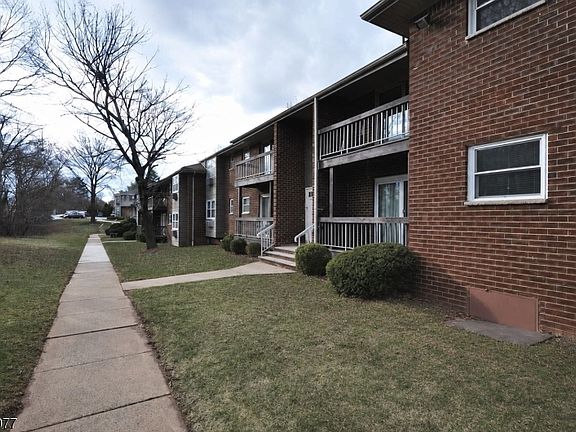 2nd image of 18 Deanna Dr BLDG 18 #48