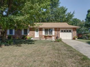 1005 N 11th Ave, Ozark, MO 65721