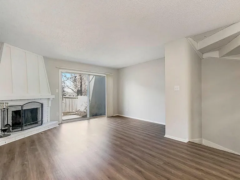 12110 W 79th Ter — Photo 5