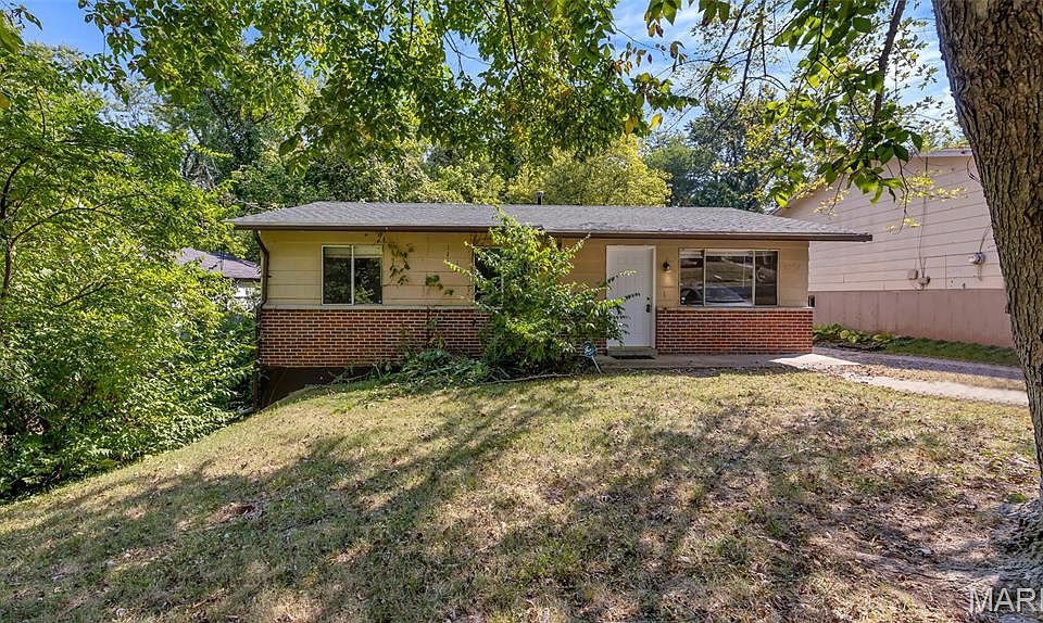 1st image of 10062 Bon Oak Dr
