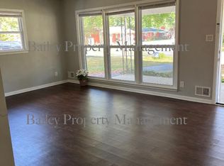 6357 Doe Run Rd, Louisville, KY 40216