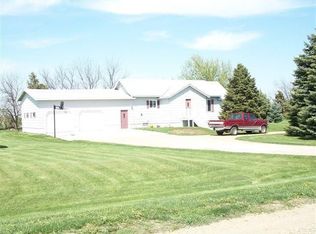 339 40th St SW, Huron, SD 57350
