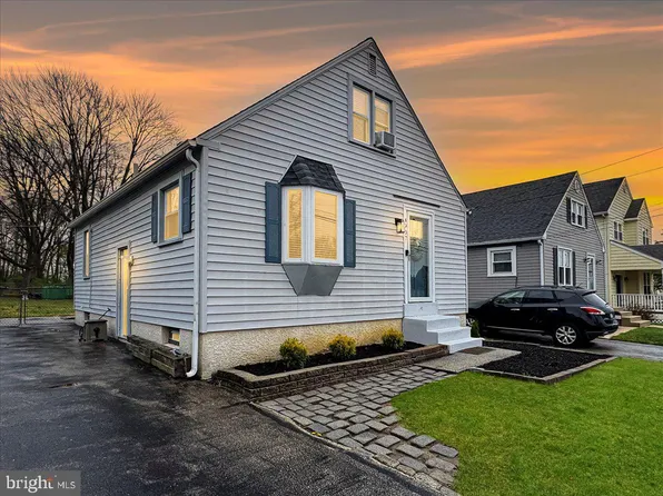 4907 Shepard St, Brookhaven, PA 19015