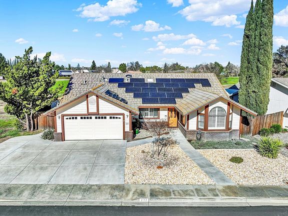 4th image of 232 White Sands Drive