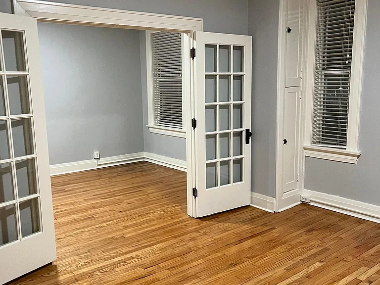 222 SE Frank Phillips Blvd #6 — Photo 8