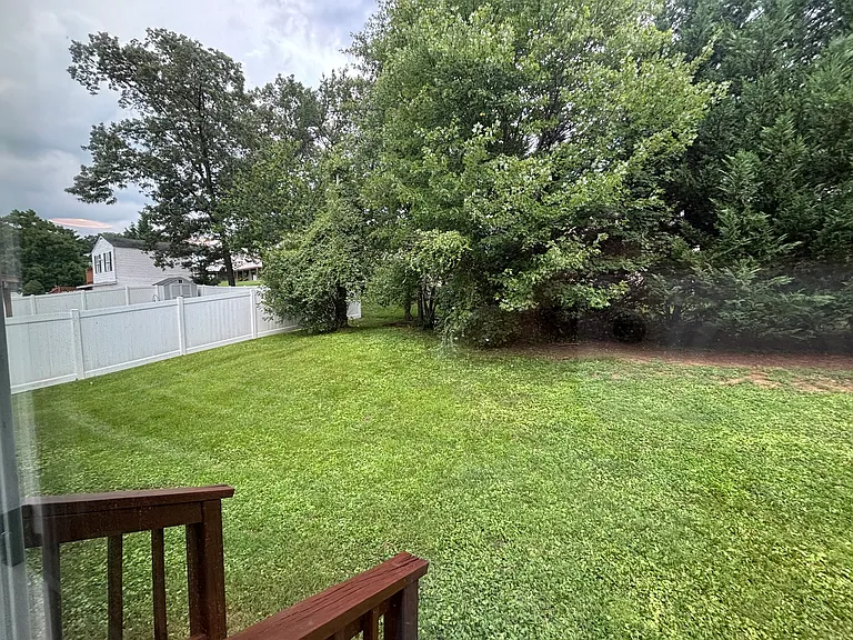 1835 Clarke Blvd — Photo 39