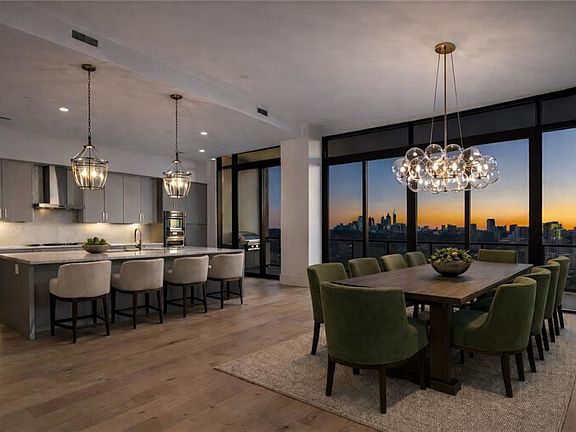 2nd image of 2425 Peachtree Rd #1806