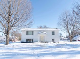 608-610 Martin Rd, Waterloo, IA 50701