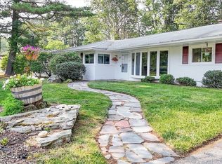 49 Barry Rd, Worcester, MA 01609