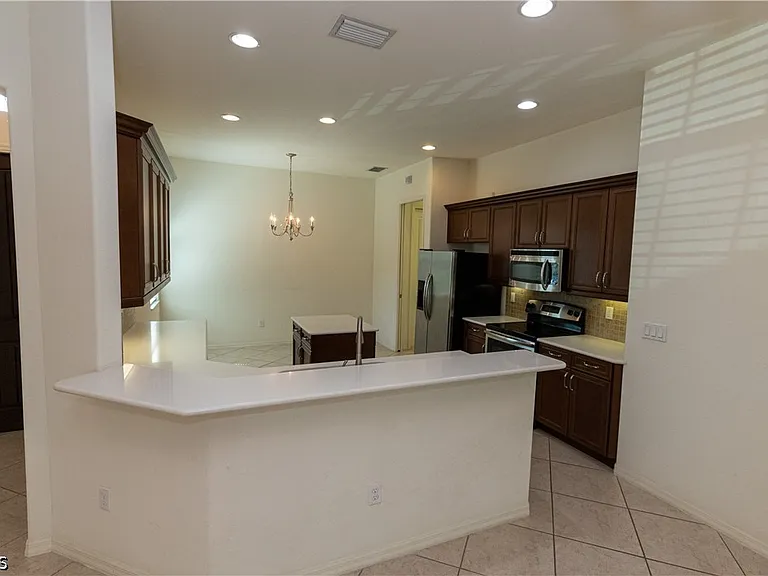 11108 Esteban Dr — Photo 11
