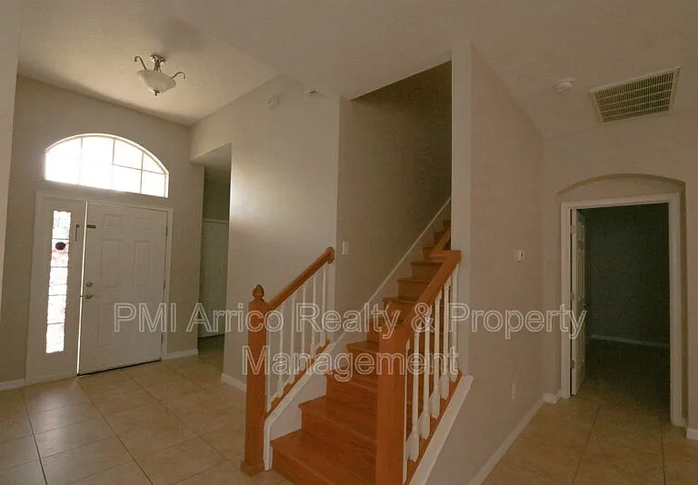 622 Breezeway Ct — Photo 7