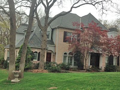 Ellegant French 2-story