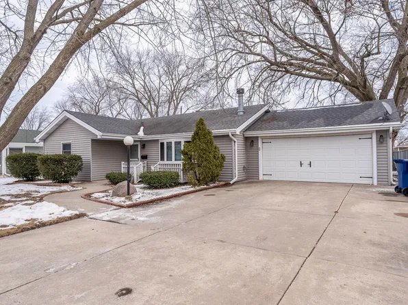 11625 S Nagle Ave, Worth, IL 60482