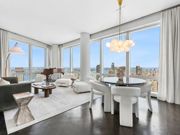 80 Columbus Circle image 1 of 10