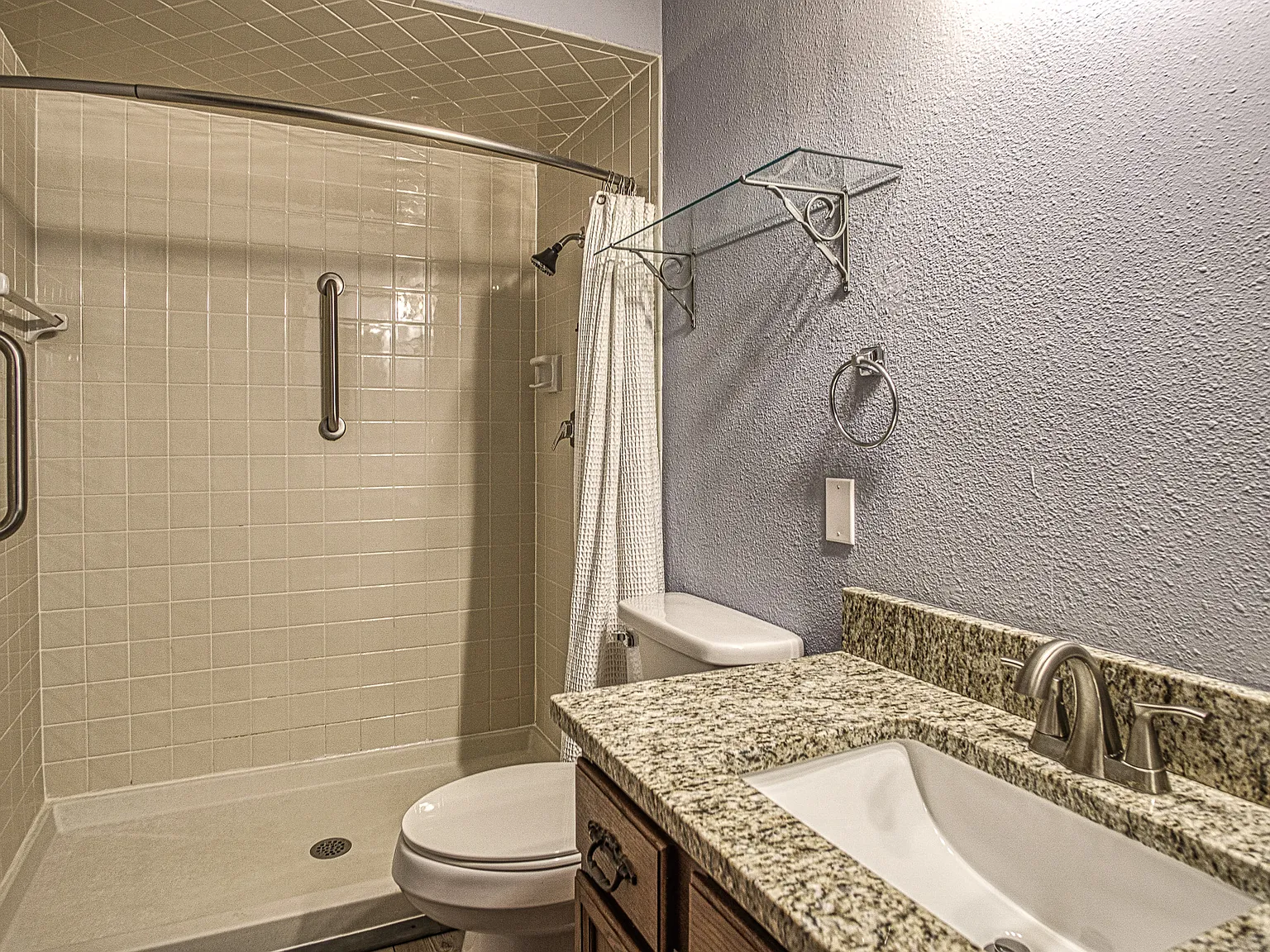 3 bed, 1476 sqft, $1,400 — Photo 4