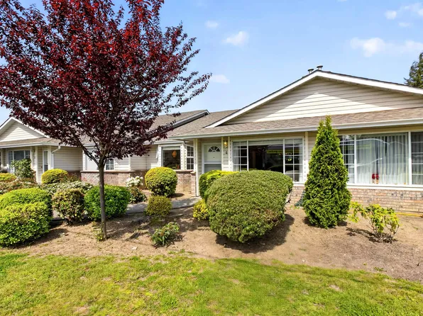 19249 Hammond Rd #4, Pitt Meadows, BC V3Y 2B8