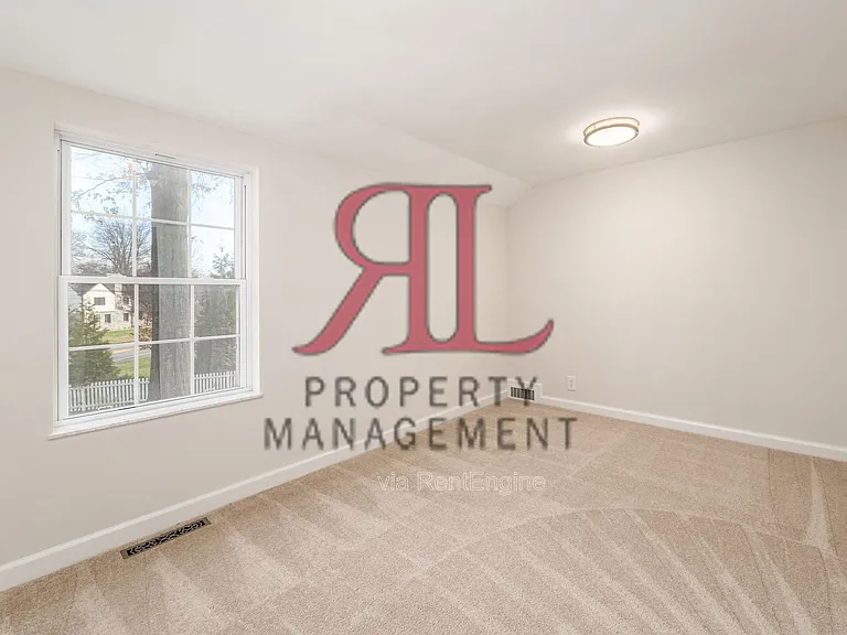 85 Eastmoor Blvd — Photo 48