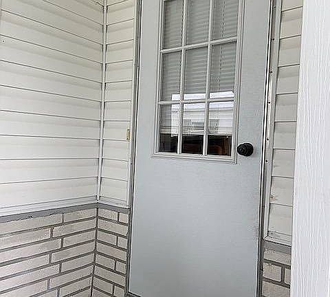 3rd image of 20 Flores Way