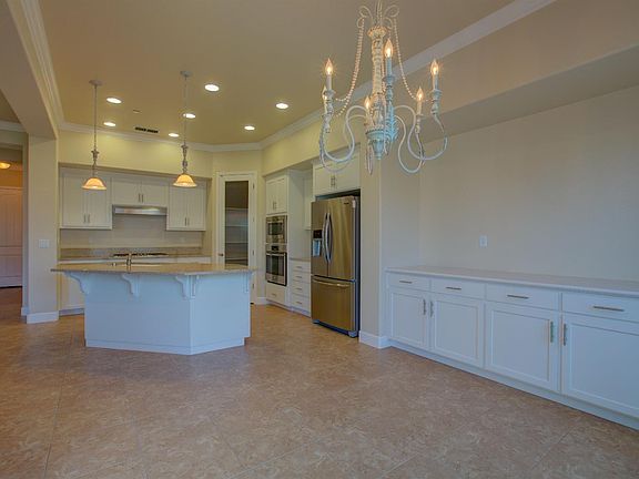 4th image of 912 Golden Pond Dr