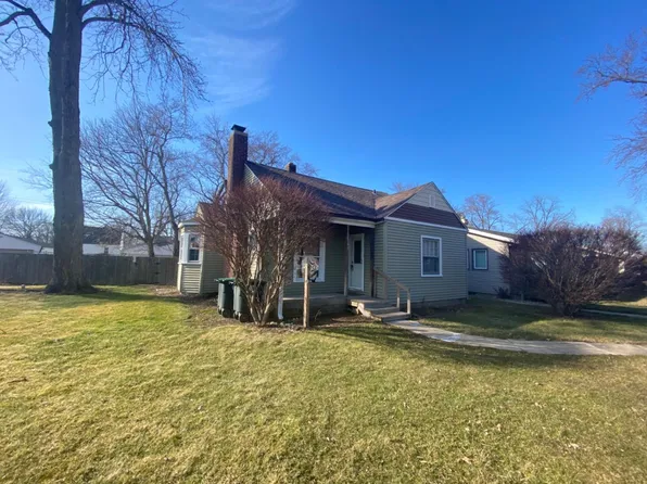 1348 Garfield St, Hobart, IN 46342