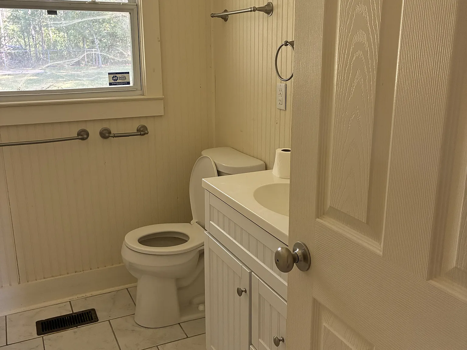3 bed, 1167 sqft, $1,550 — Photo 2