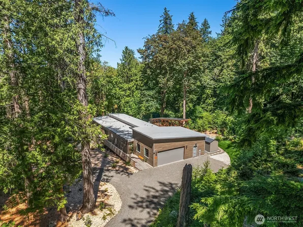 9720 NE Lofgren Road, Bainbridge Island, WA 98110