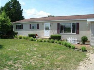 326 Little Cedar Dr, Petoskey, MI 49770