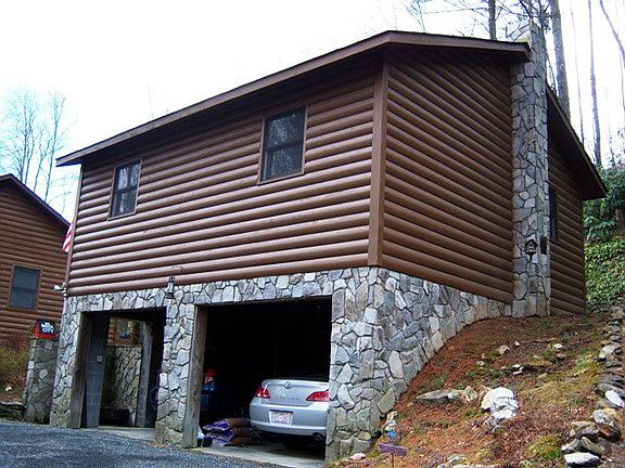 4th image of 137 Creek Ln