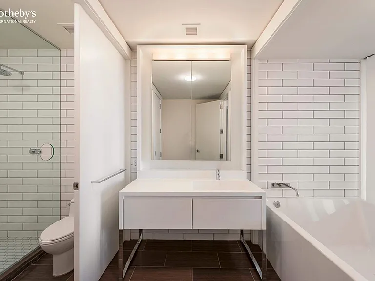 15 William St #37F — Photo 9