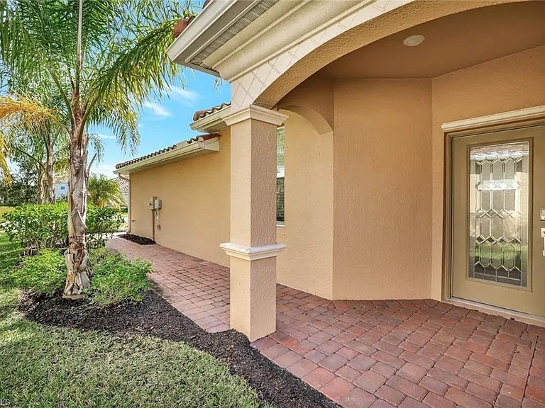 2567 Vine Ave — Photo 21