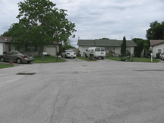 2nd image of 1033 Watersedge Dr