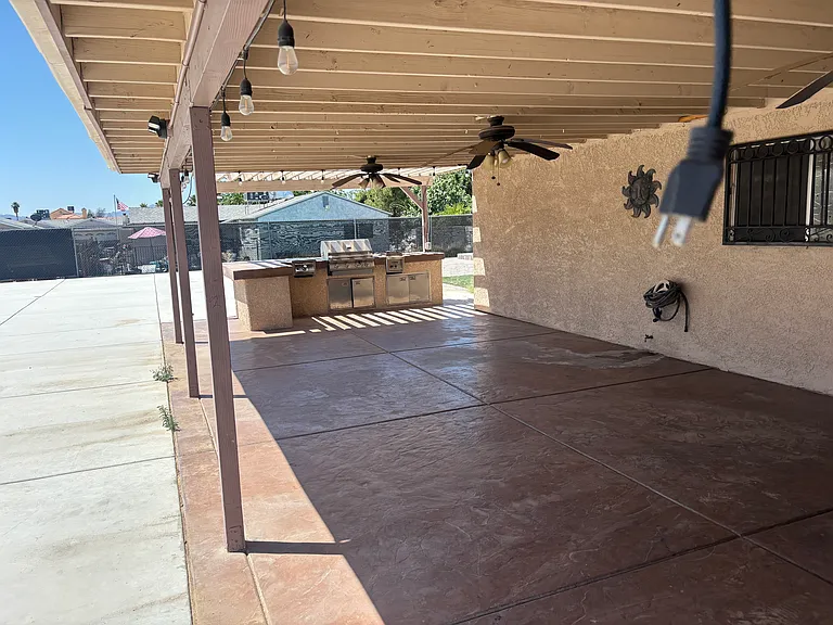 5631 Winchester Ct — Photo 7