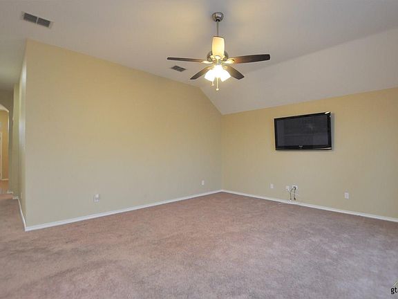 3rd image of 309 Park View Ct