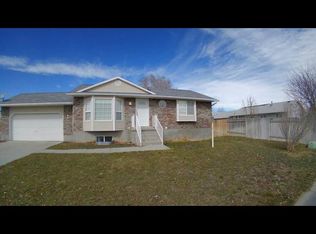 1671 Noelani St, Pearl City, HI 96782