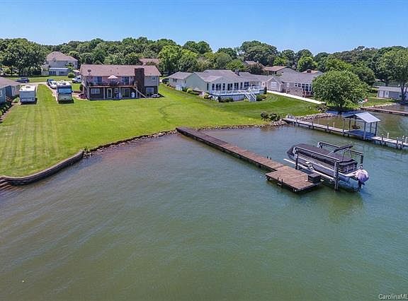 5th image of 8172 Mountain Shore Dr