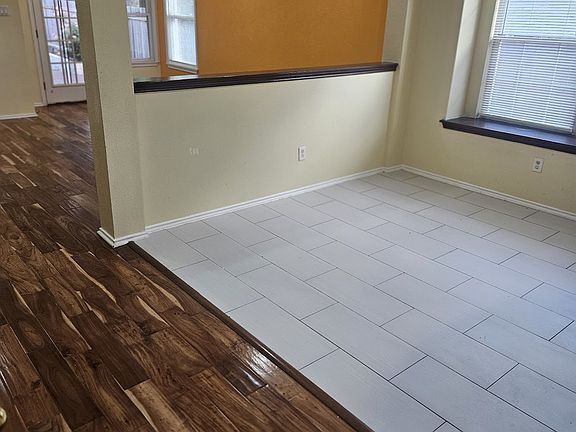 3rd image of 16916 Brayton Park Dr