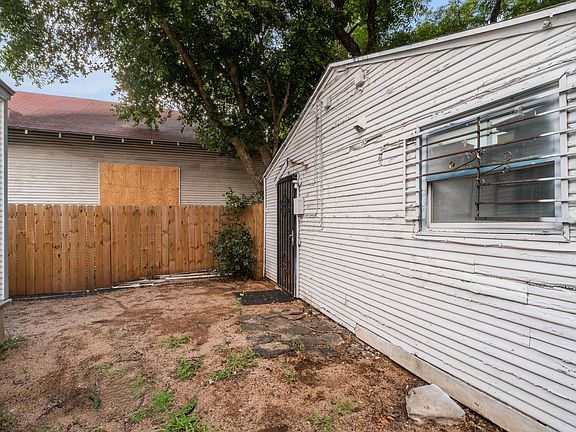 2nd image of 302 E Cevallos St #3