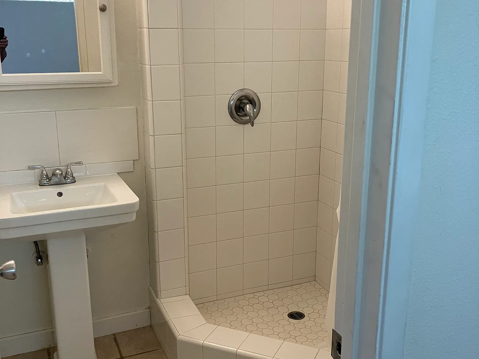 Studio, 500 sqft, $1,500 — Photo 3