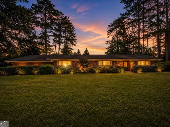 104 Woodlawn Pl, Thomaston, GA 30286