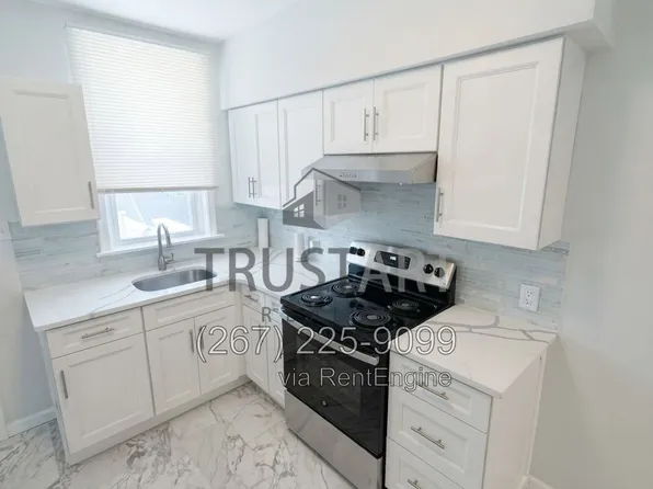 196 W Duncannon Ave, Philadelphia, PA 19120