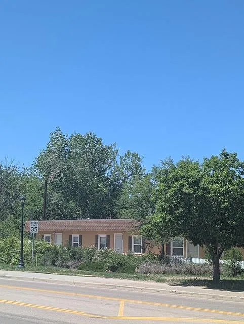 Property Photo - 411 S Santa Fe Ave #101