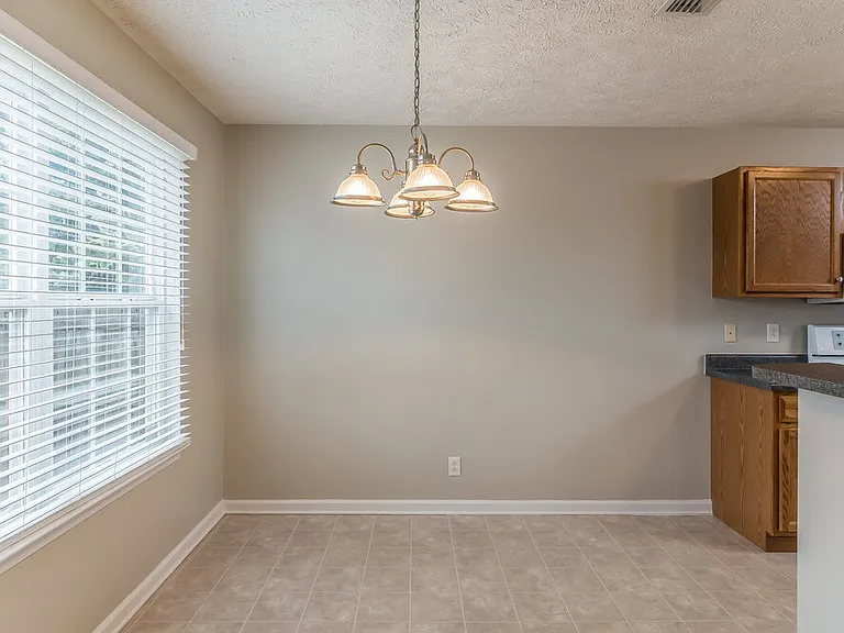 3012 Wellington Pl — Photo 4